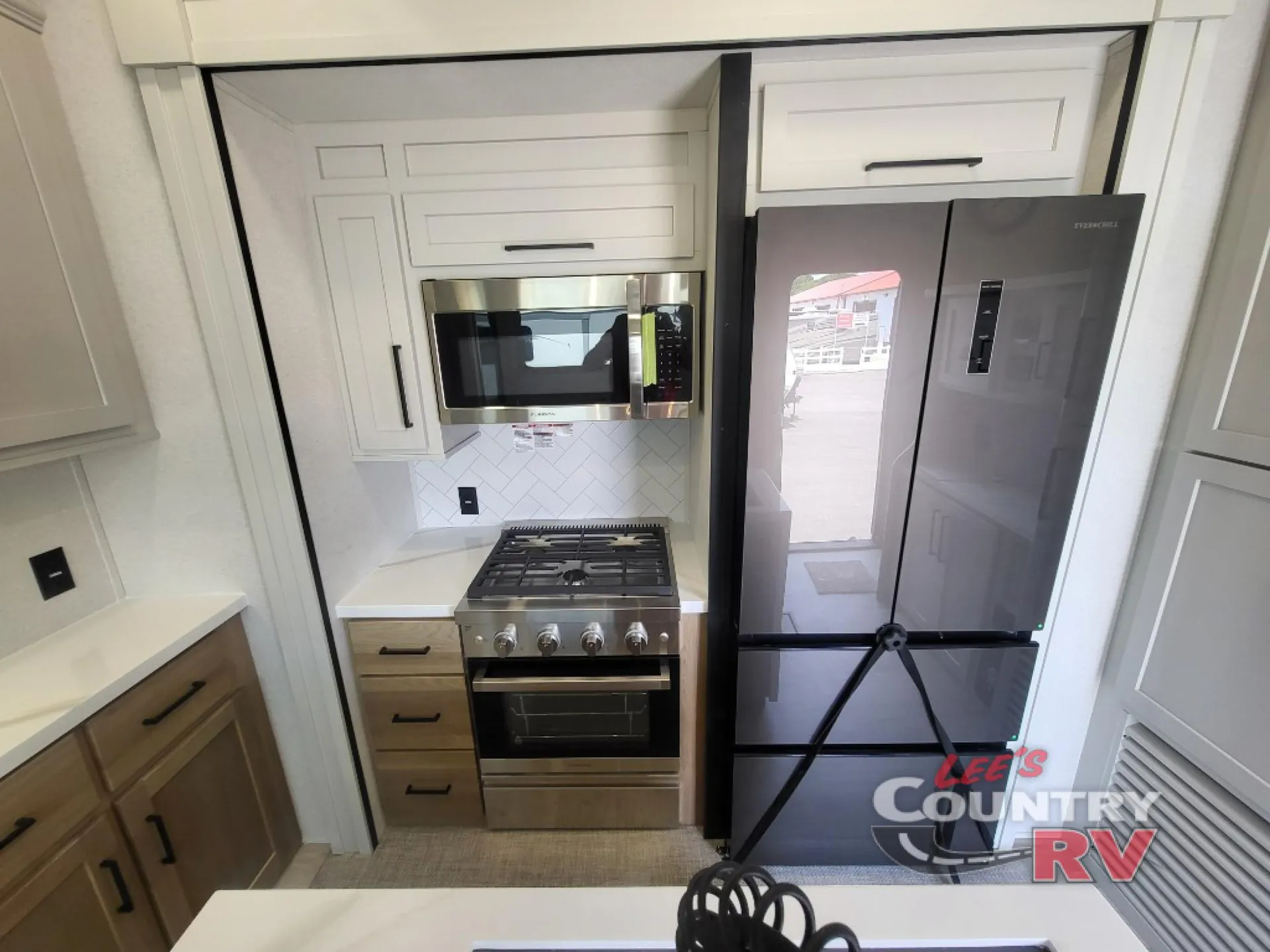 2026 Forest River Sandpiper 3990FL - Photo 4