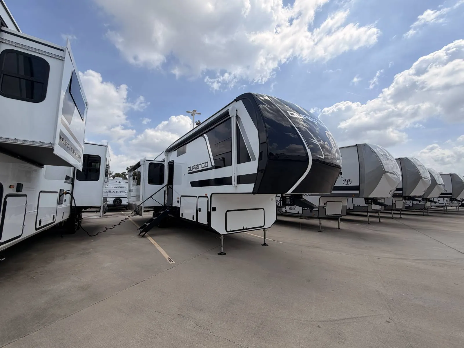 2027 Kz-rv Inc DURANGO 339MLT - Photo 2