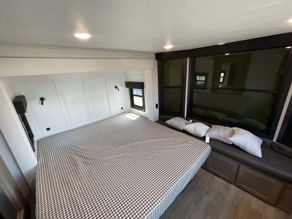 2026 Jayco Jay Flight Bungalow JayLoft, Photos photo 13