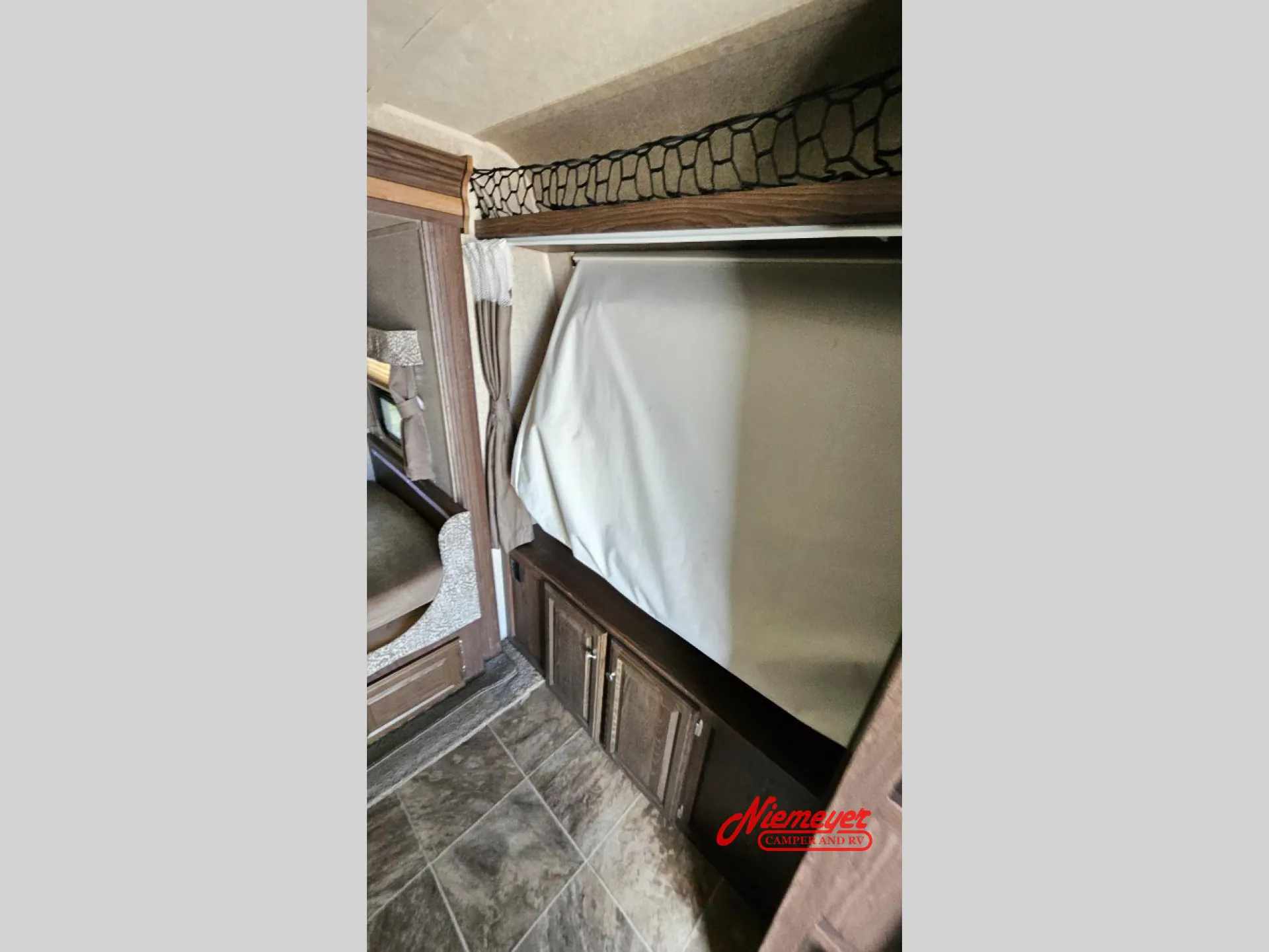 2016 Forest River Rockwood Roo 21SS — Photo 6
