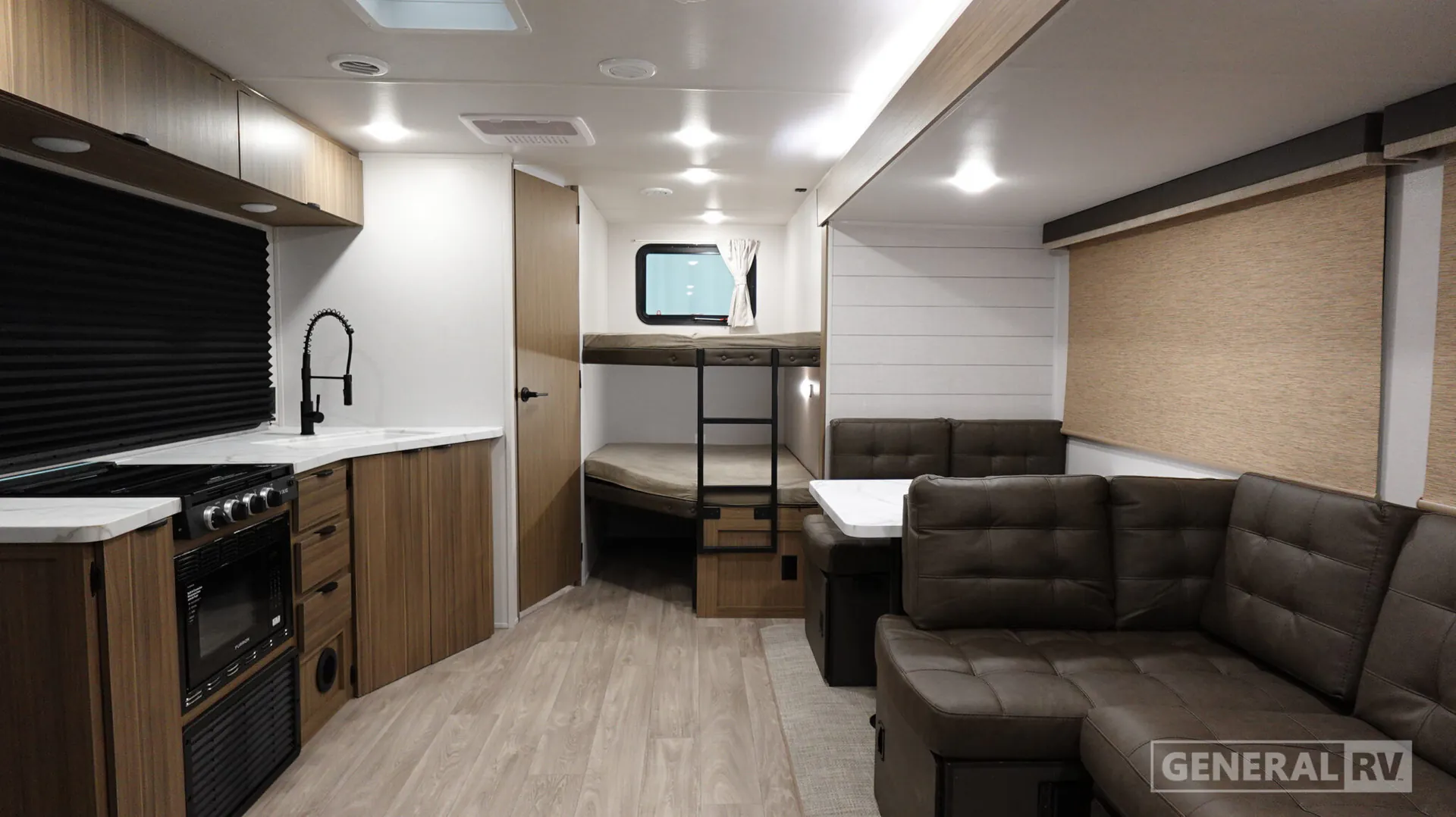 2027 Forest River Salem 26DBHD - Photo 3