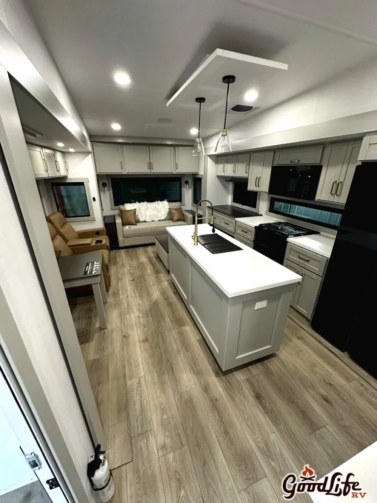 2026 Brinkley Model Z 3600, Photos photo 27