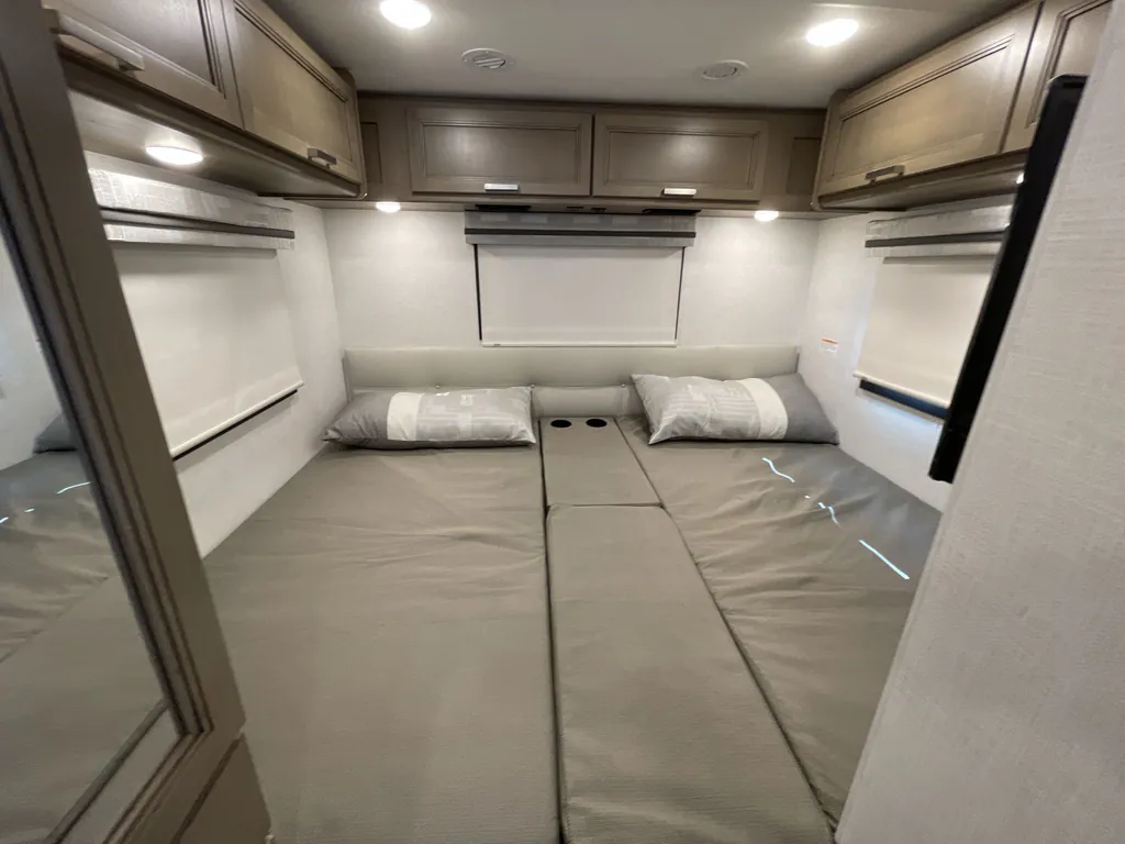 2026 Thor Motor Coach Axis 26.2, Photos photo 28