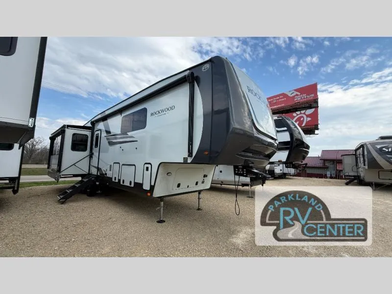 2026 Forest River Rockwood Signature 401SFB - Photo 2