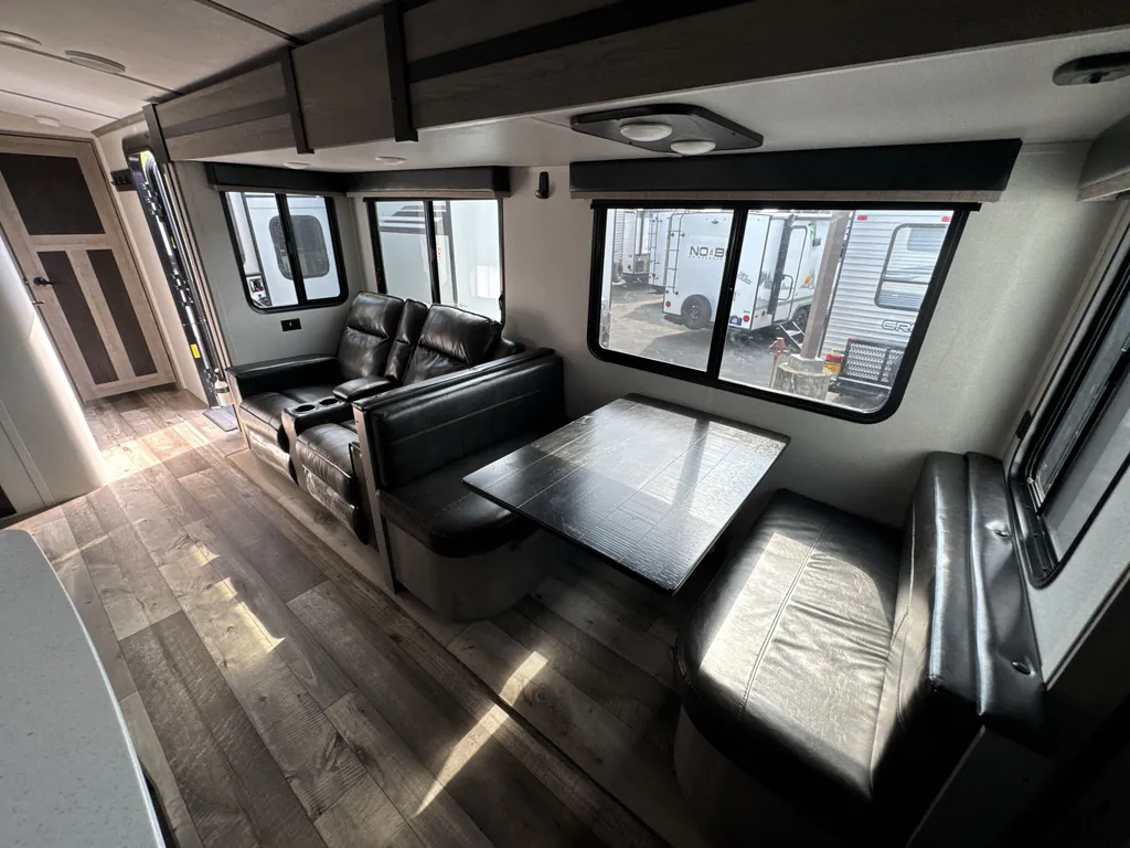 2021 Keystone Outback 340BH, Photos photo 3
