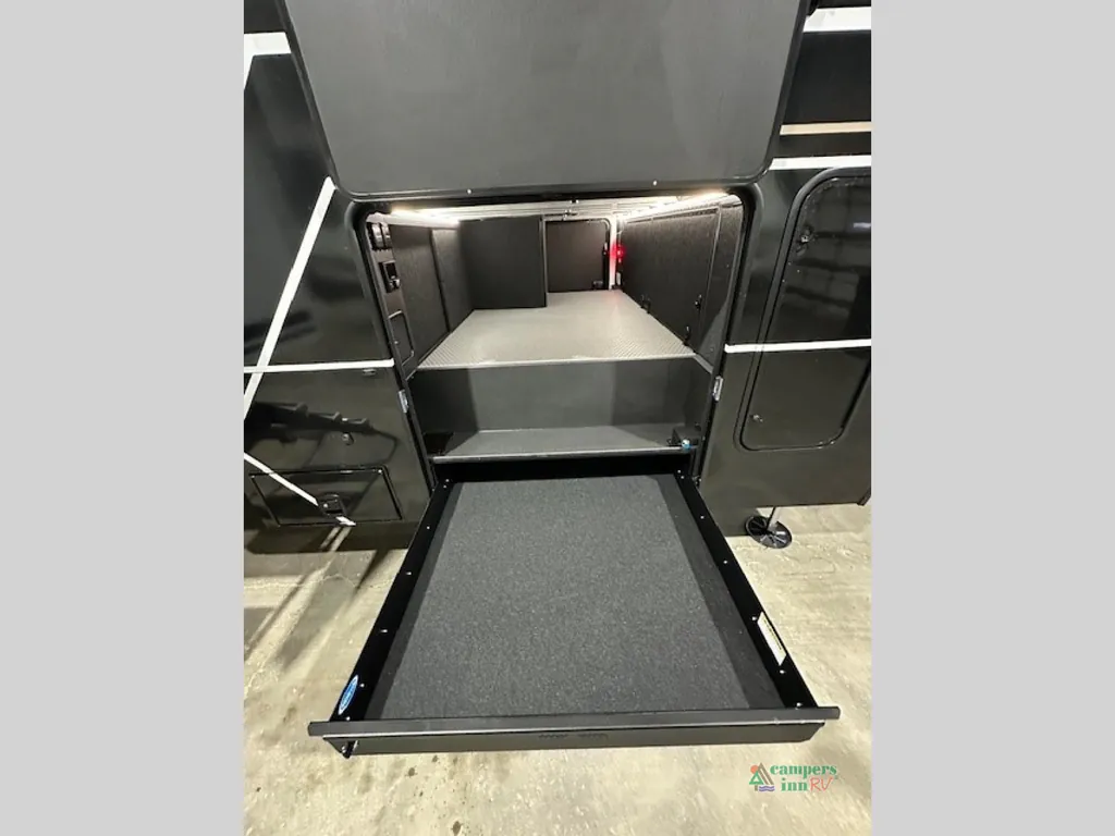 2026 Brinkley Model G 3970, Photos photo 15