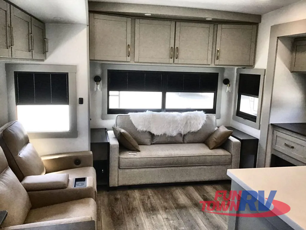 2026 Brinkley Model Z 3600, Photos photo 22