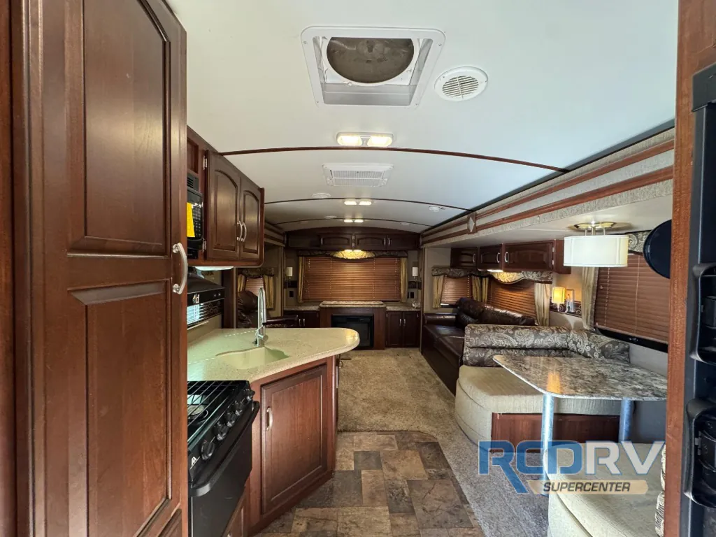 2015 Keystone Outback 298RE, Photos photo 3