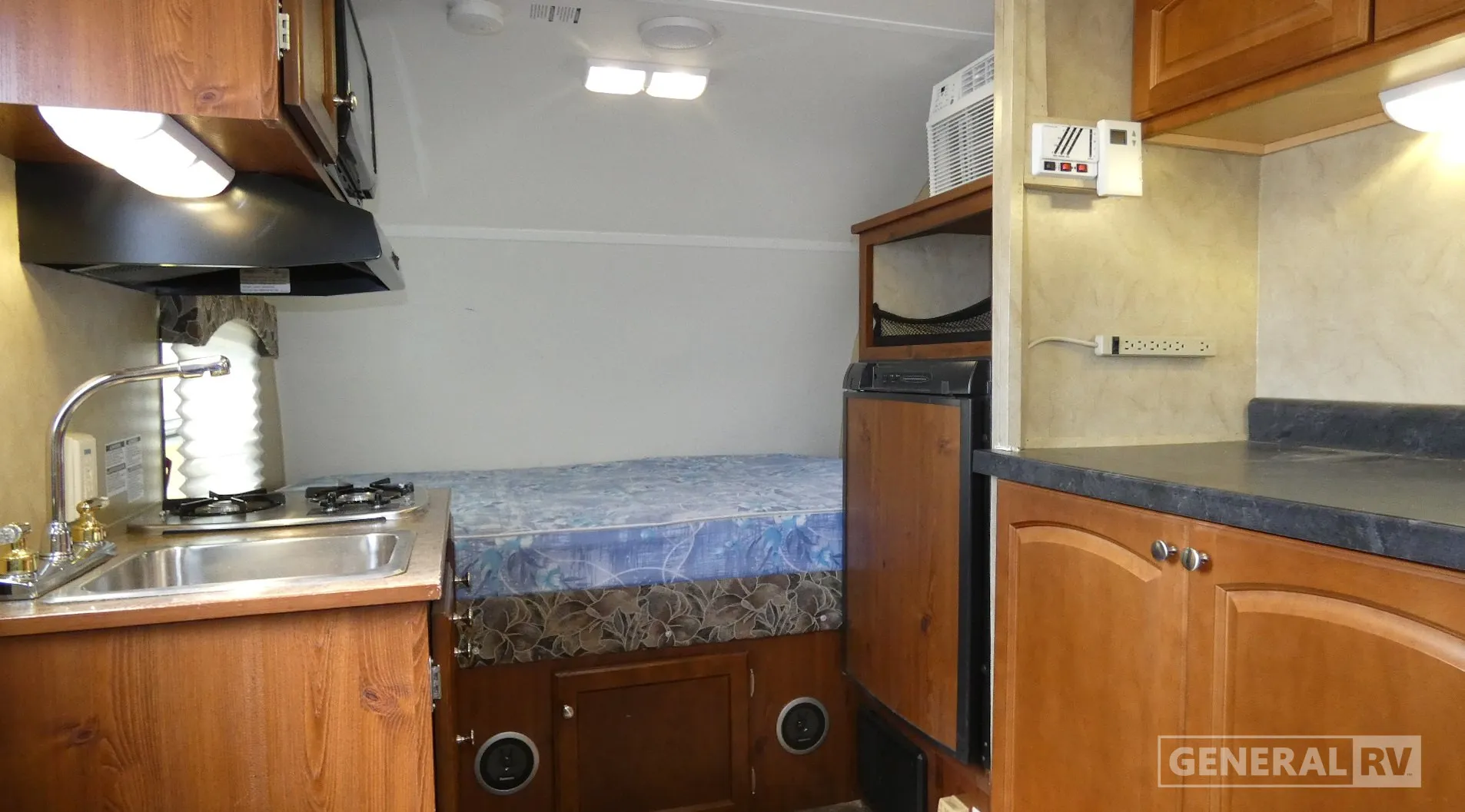 2014 Sunset Park RV SunRay 149 - Photo 3