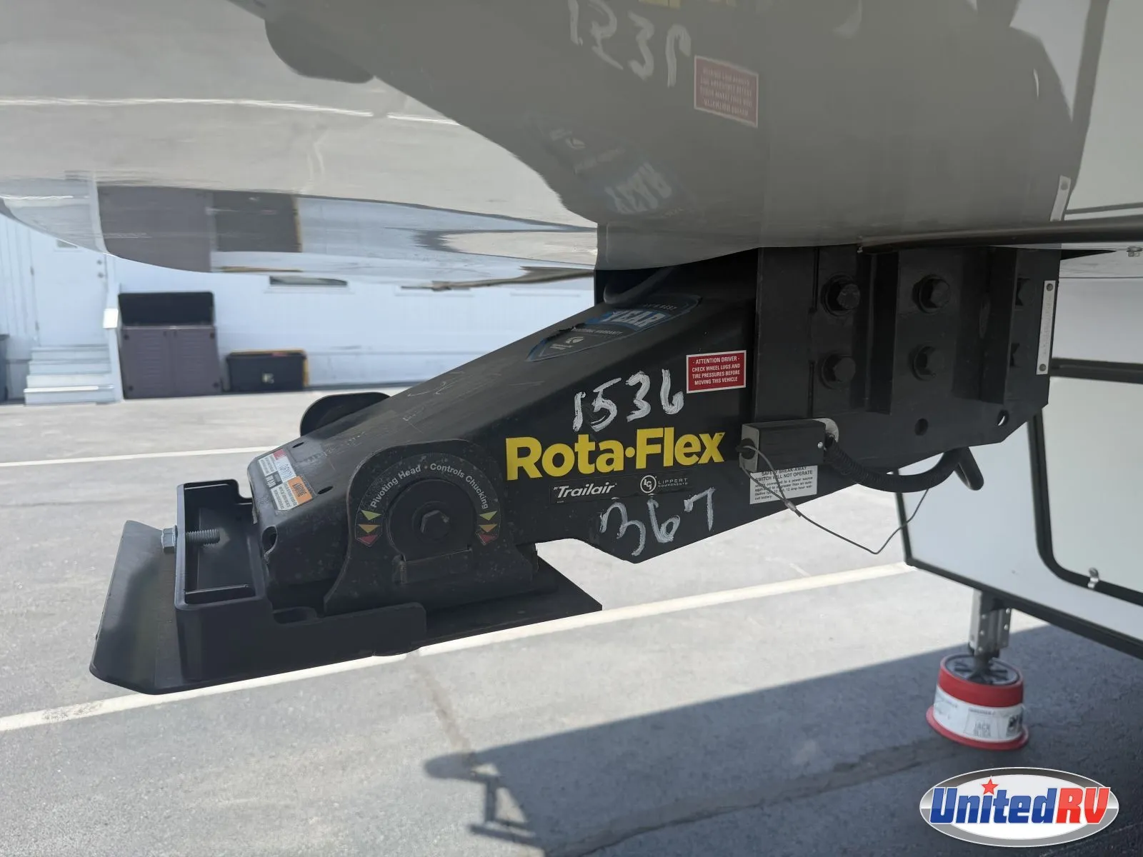 2020 Keystone Rv IMPACT 367 - Photo 4