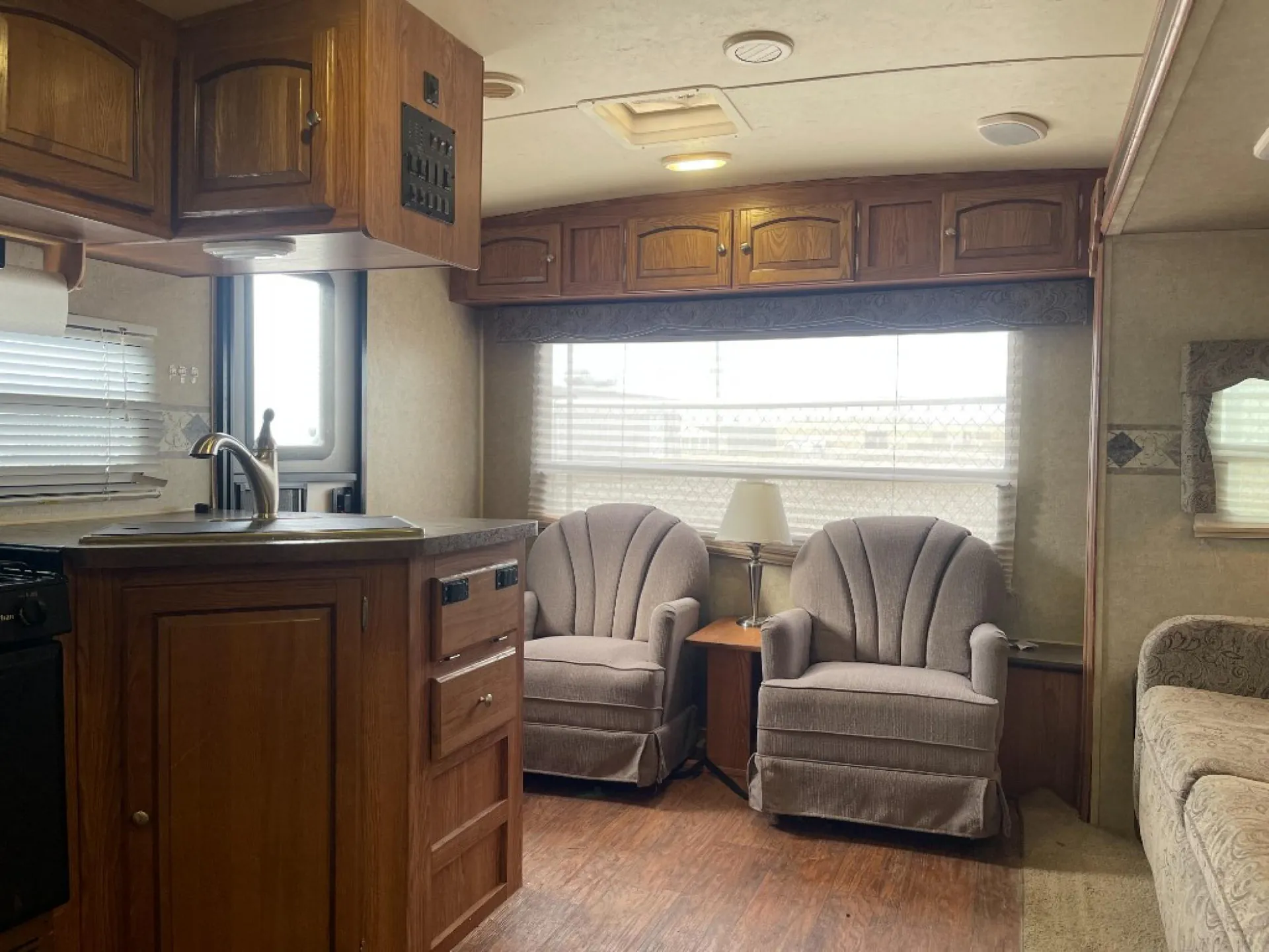 2015 Forest River Rockwood Ultra Lite 2604WS - Photo 4