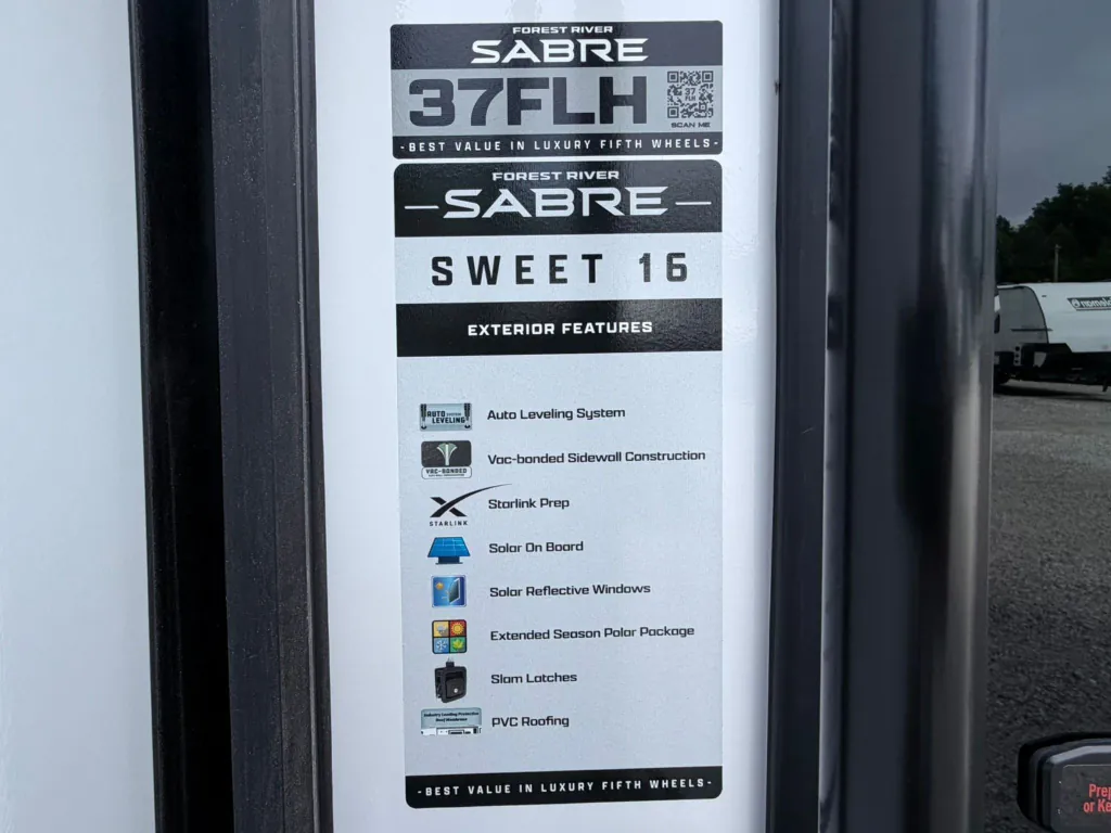 2027 Forest River Sabre 37FLH, Photos photo 9