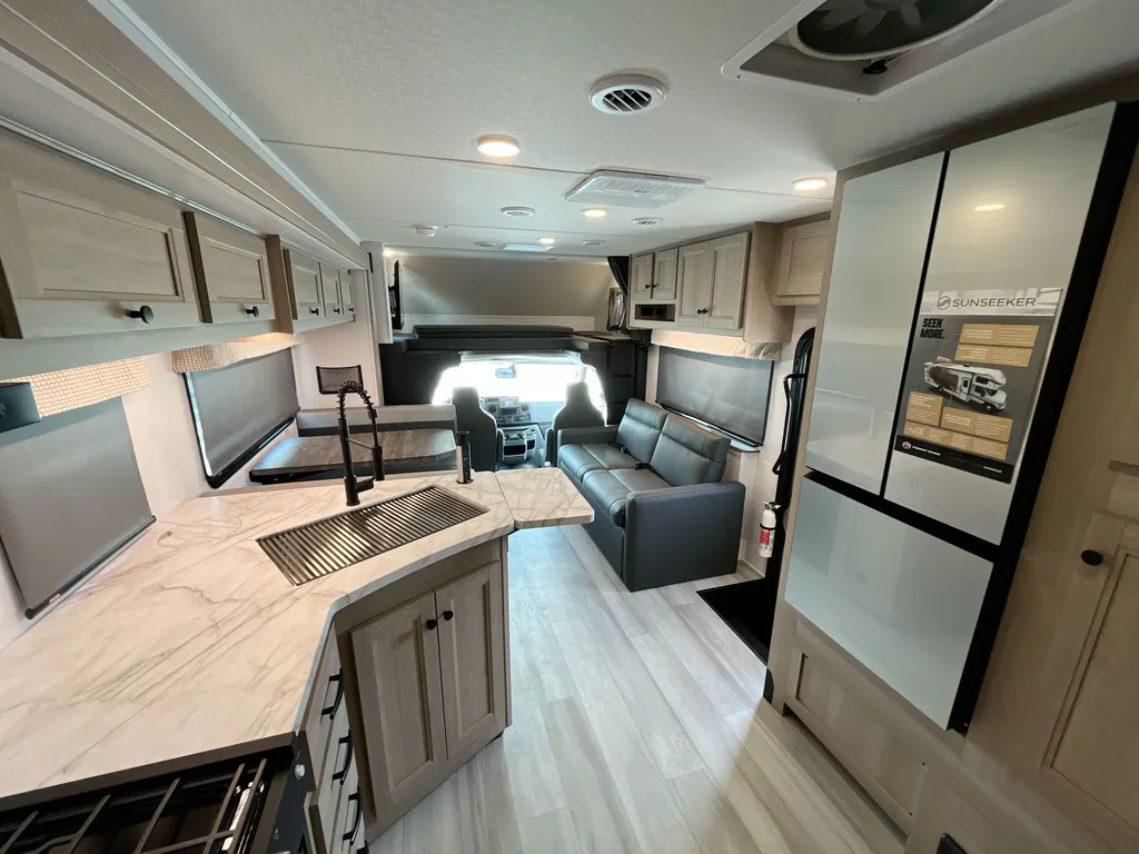2026 Forest River Sunseeker 3050S, Photos photo 3