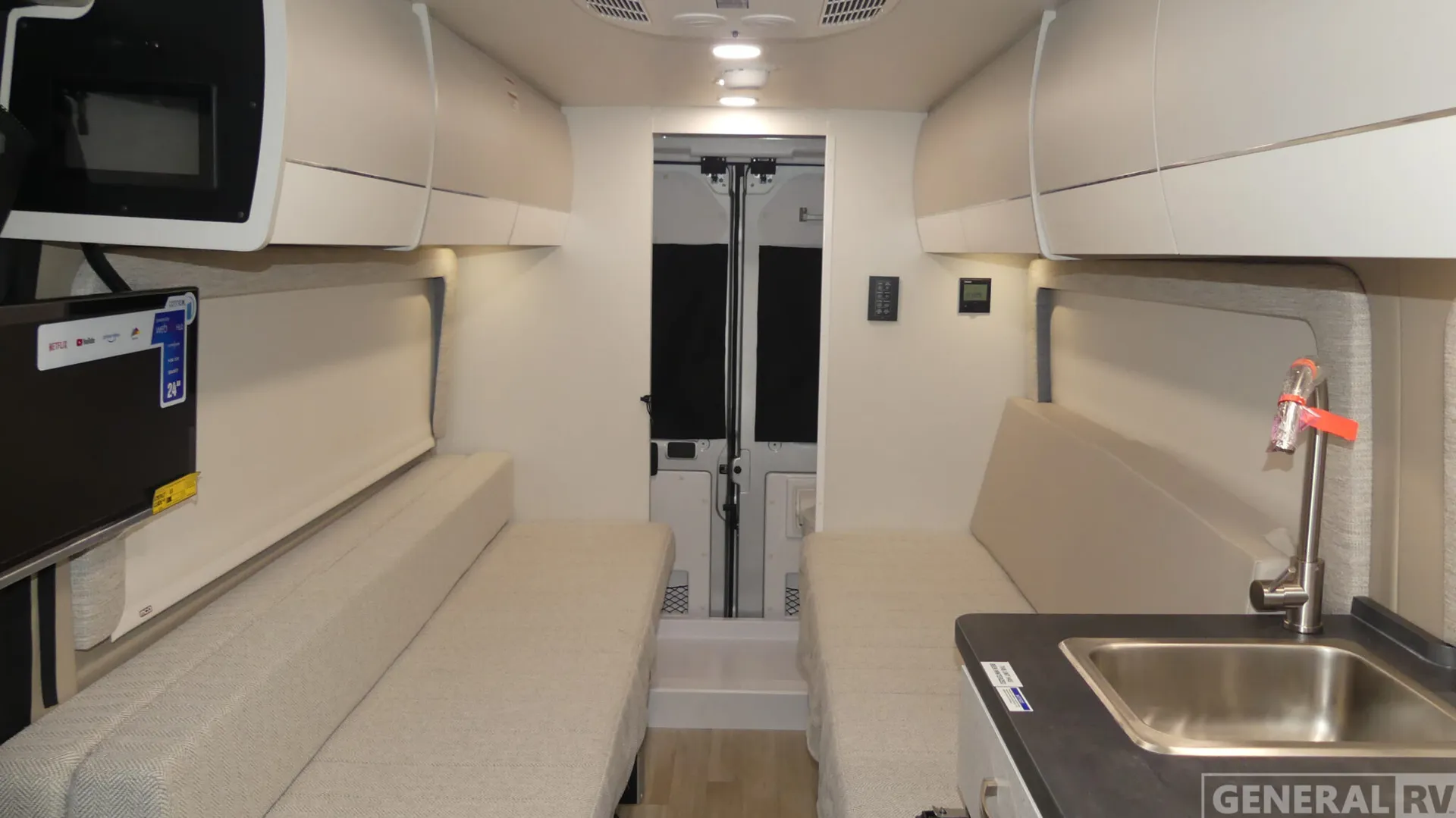 2026 Entegra Coach Ethos 20T - Photo 3