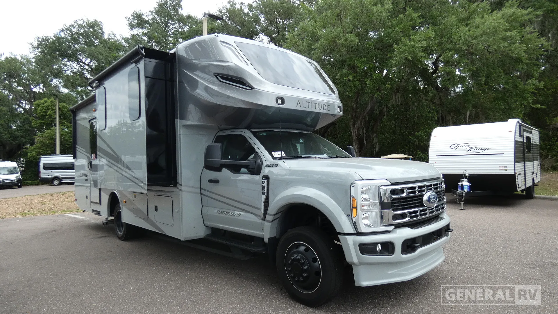 2026 Fleetwood Altitude 30WM - Photo 2