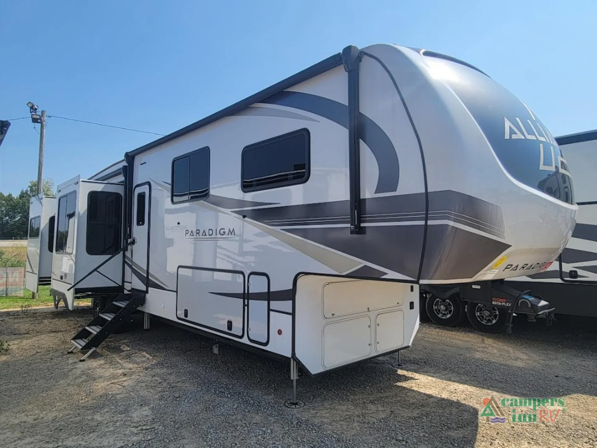 2024 Alliance RV Paradigm 375RD - Photo 2