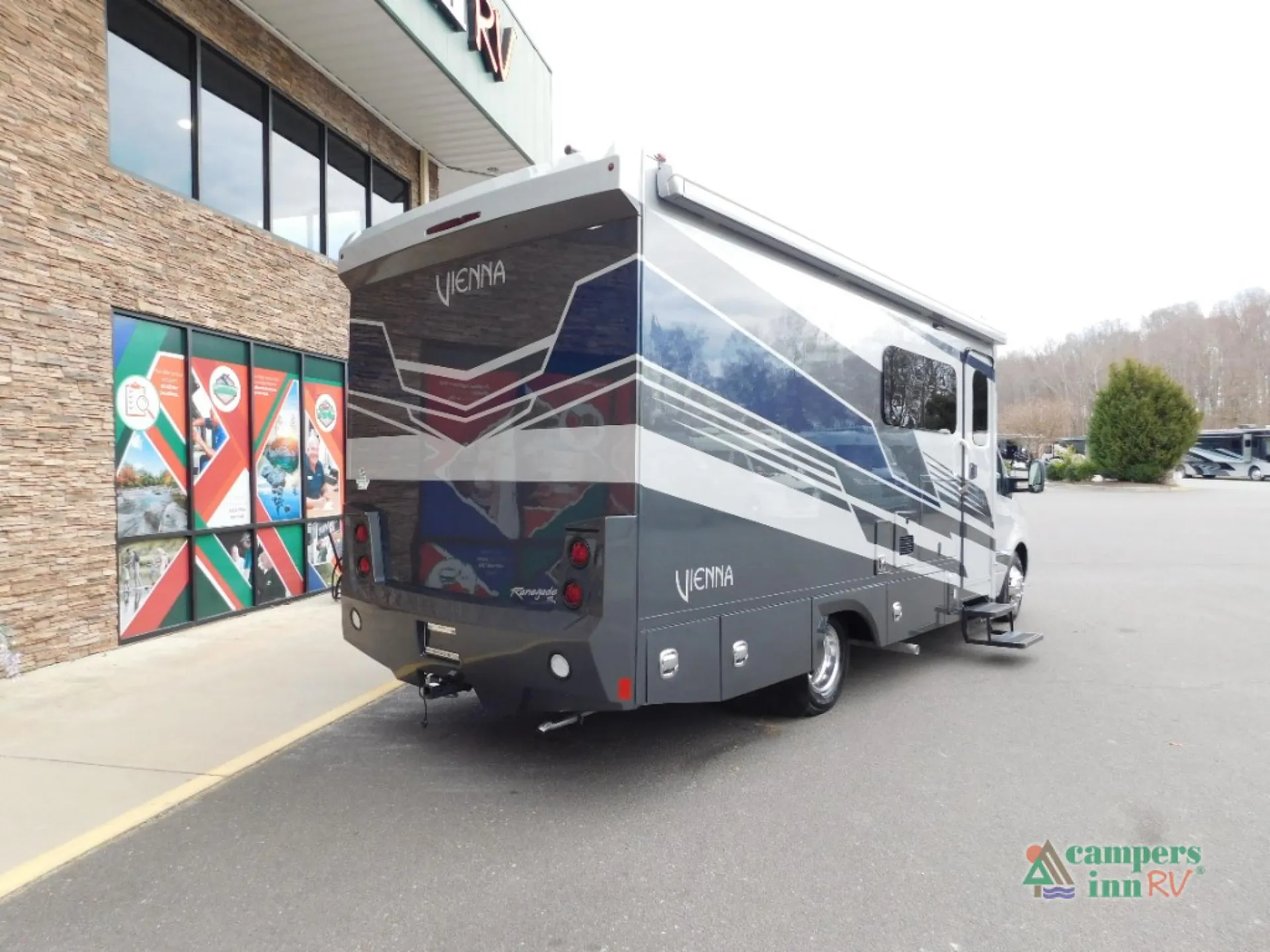 2025 Renegade RV Vienna 25RML - Photo 4