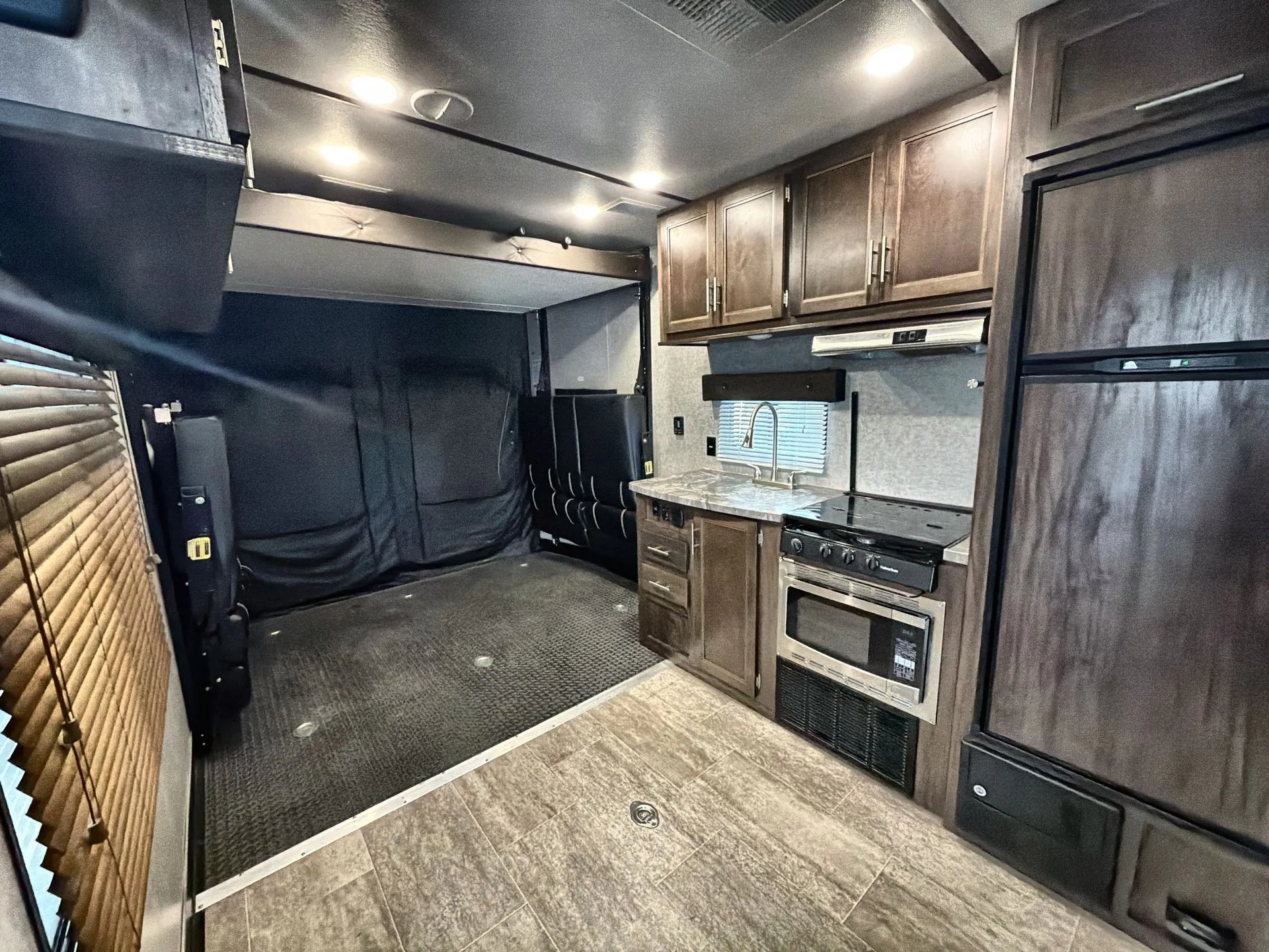 2020 Forest River XLR Boost 27QB — living area main