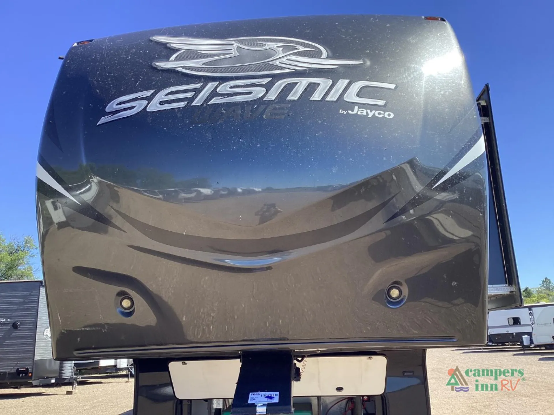 2017 Jayco Seismic Wave 355W - Photo 3