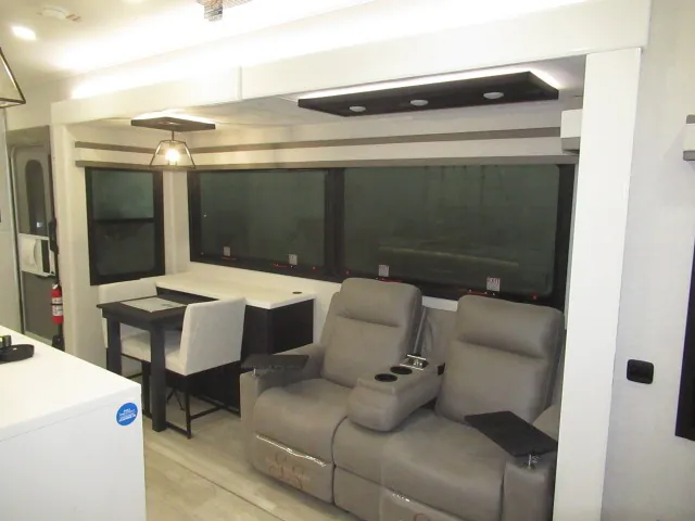 2026 Jayco Pinnacle 36FBTS, Photos photo 18
