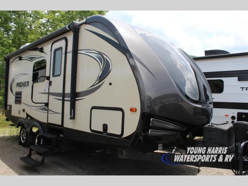 2017 Keystone RV Bullet 19FBPR - Main photo