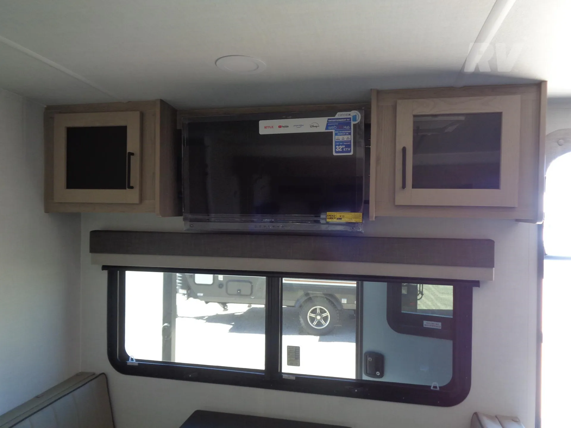 2026 Forest River Rockwood Mini Lite 2515S — Photo 6