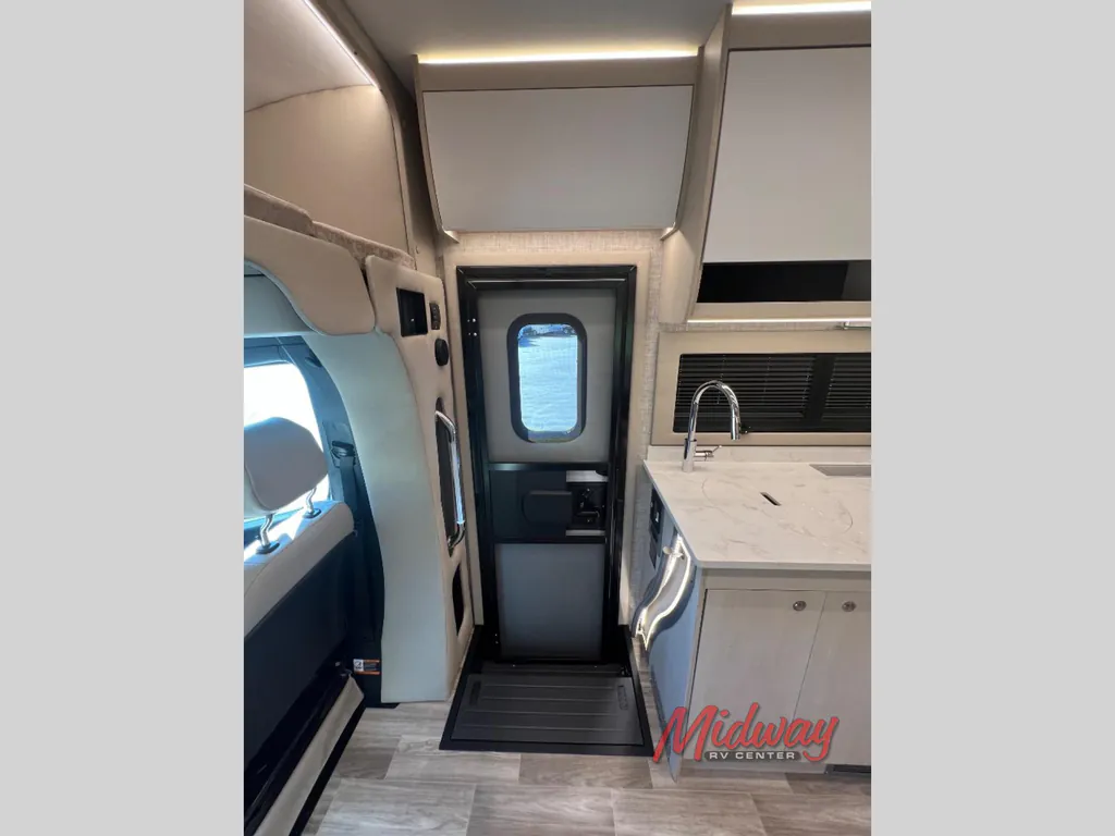 2026 Tiffin Wayfarer 25 XPW, Photos photo 41