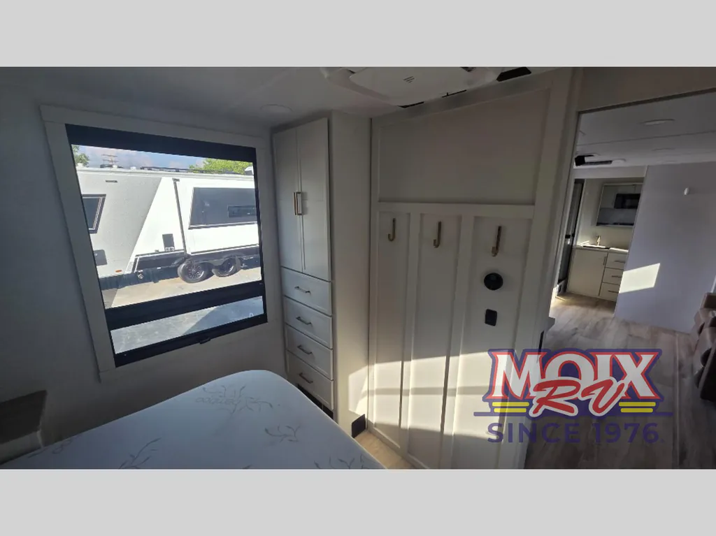 2025 Brinkley Model I 265, Photos photo 16