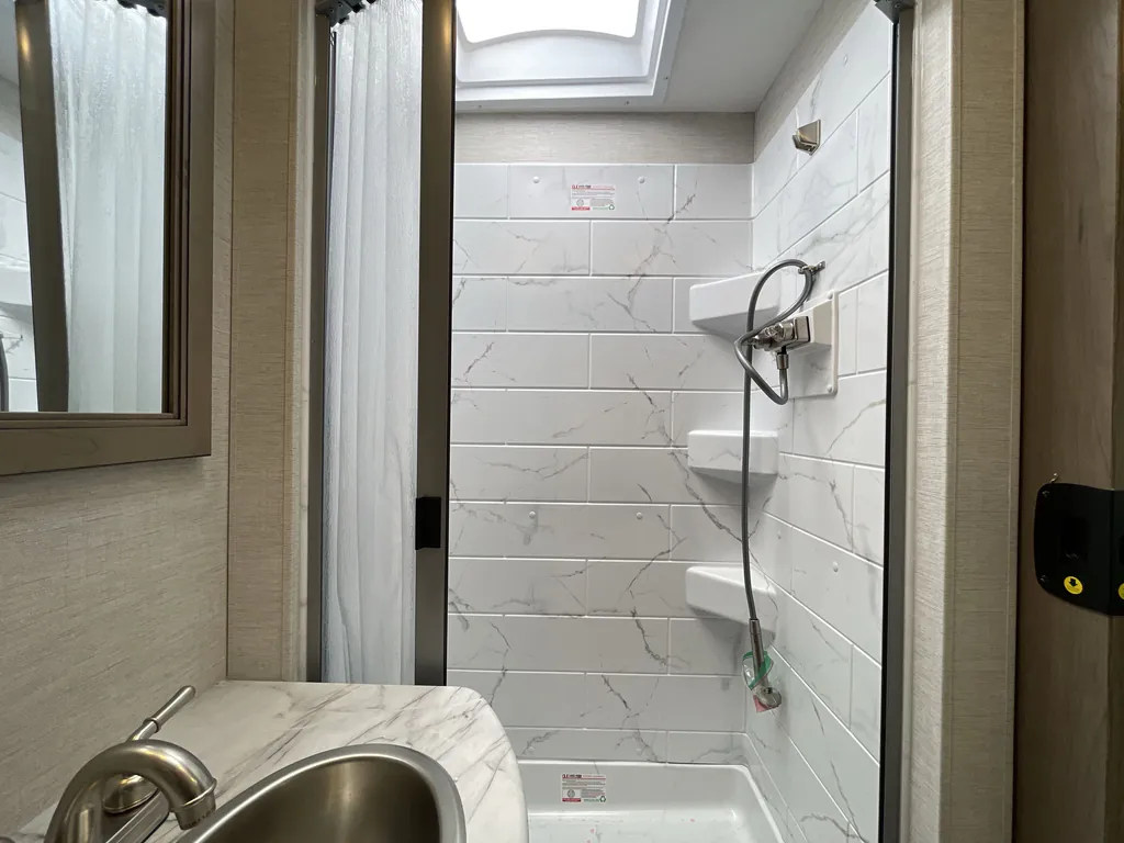2026 Thor Motor Coach Freedom Traveler A29, Photos photo 28