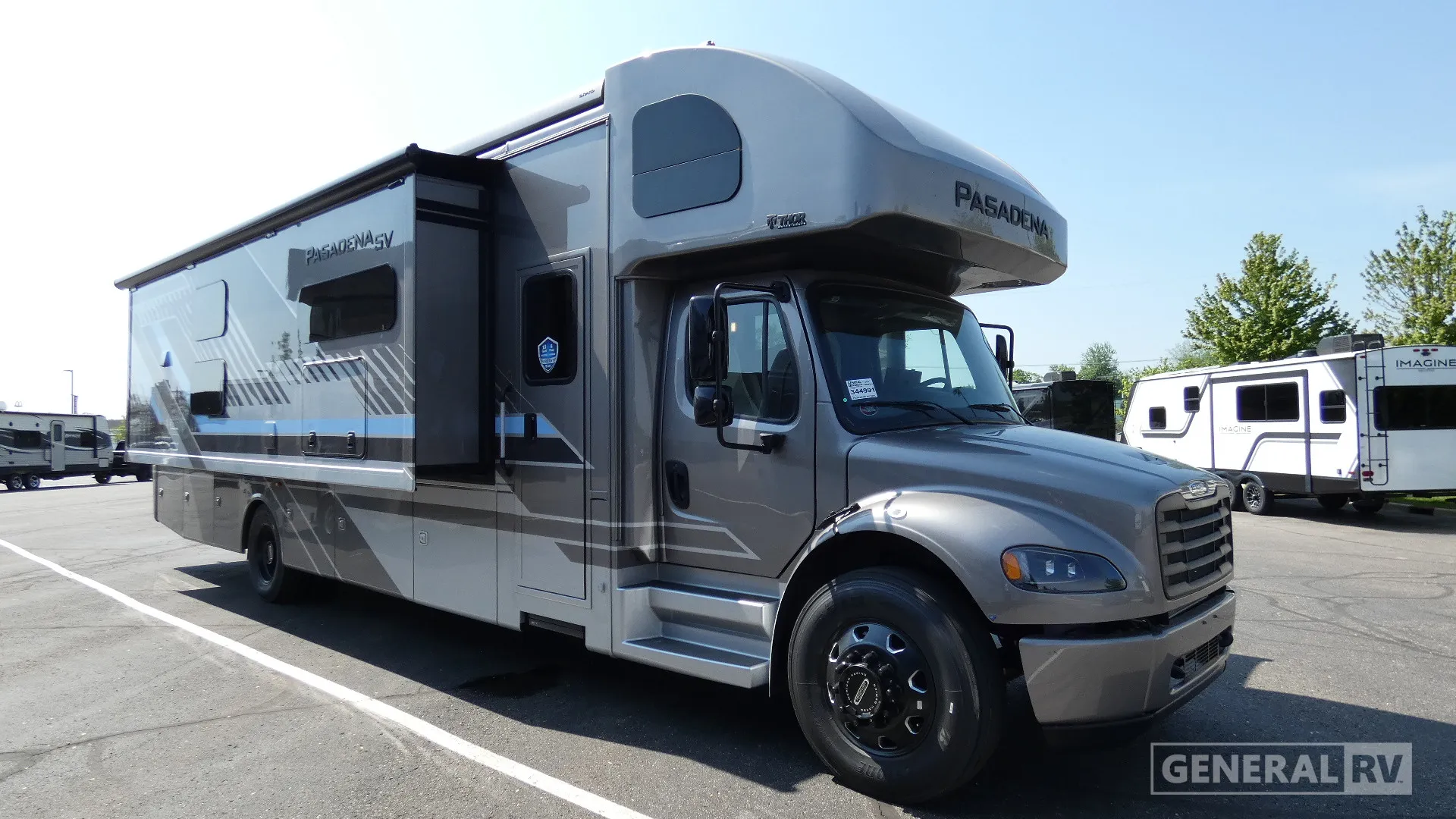 2026 Thor Motor Coach Pasadena SV 38XL - Photo 2
