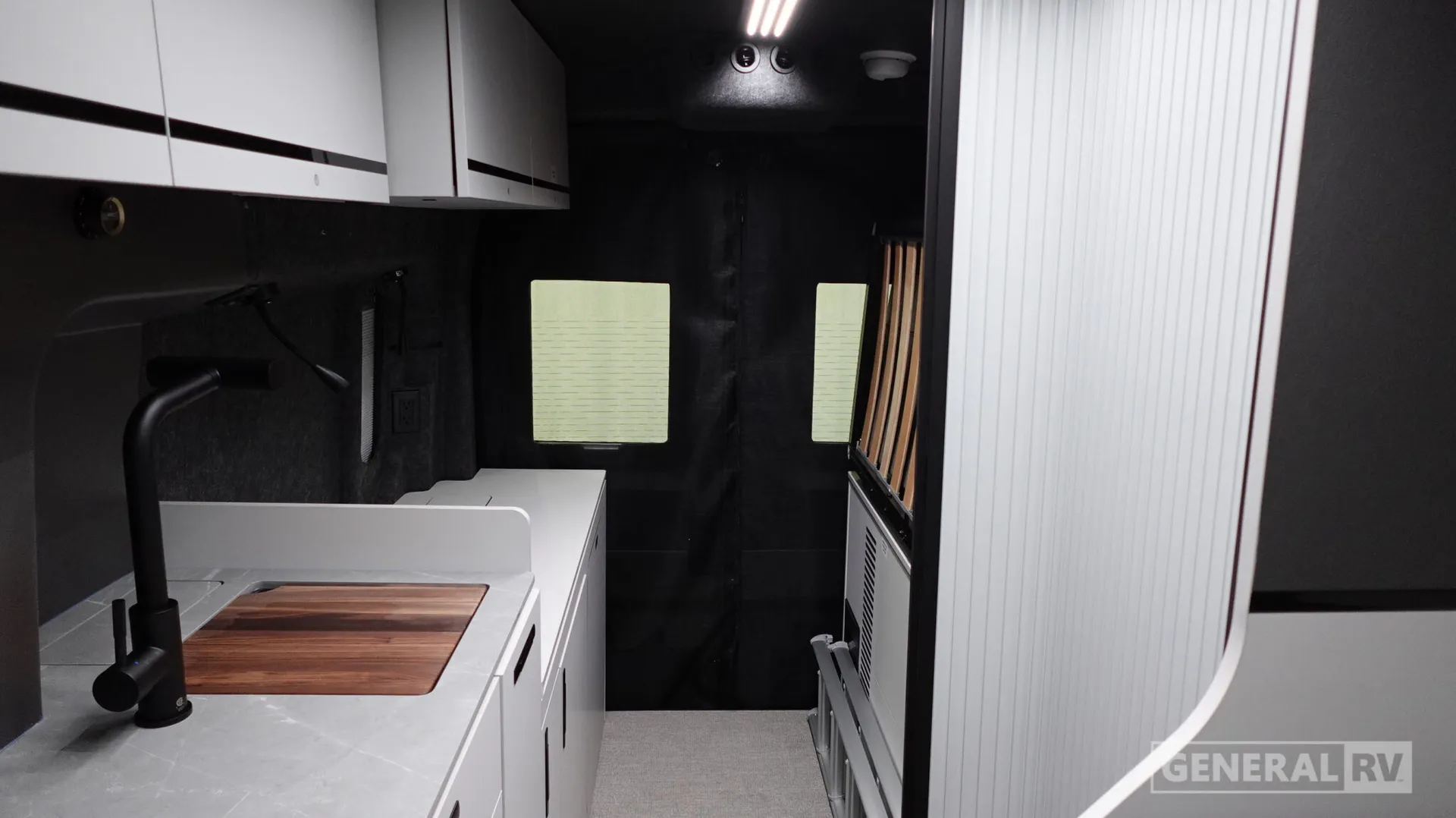 2027 Grand Design Lineage Series VT LVT1 - Photo 3