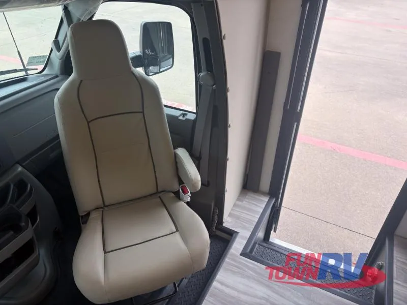 2026 Gulf Stream Yellowstone Y6320 - Photo 4