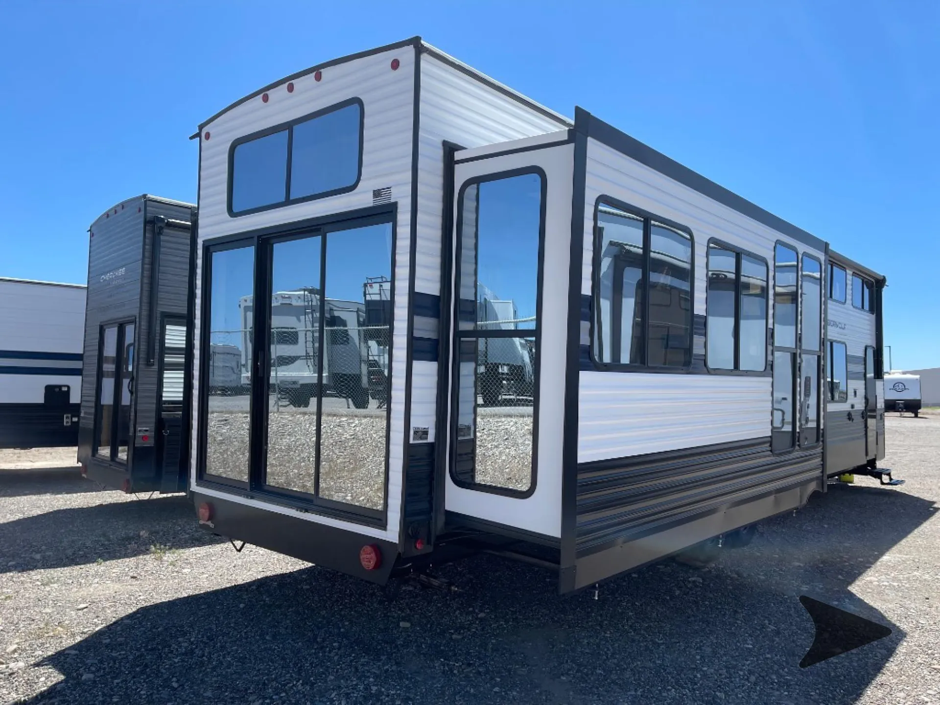 2027 Forest River Cherokee Timberwolf 39JM — Photo 6