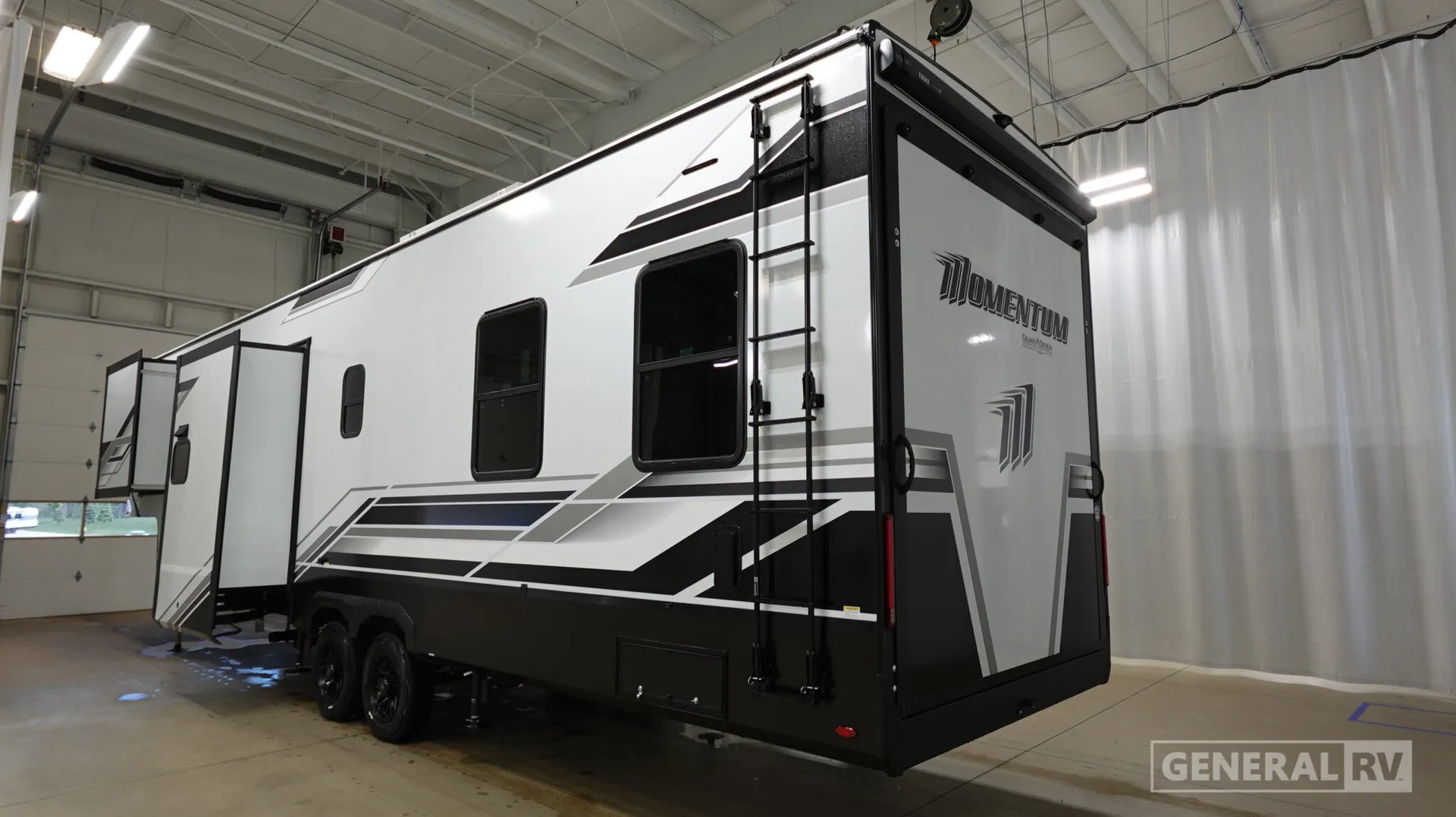 2026 Grand Design Momentum G-Class 350G - Photo 4