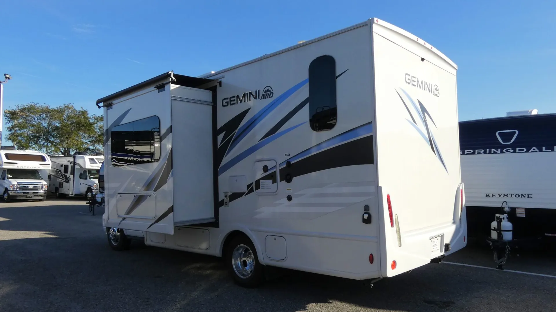 2024 Thor Motor Coach Gemini 23TE - Photo 4