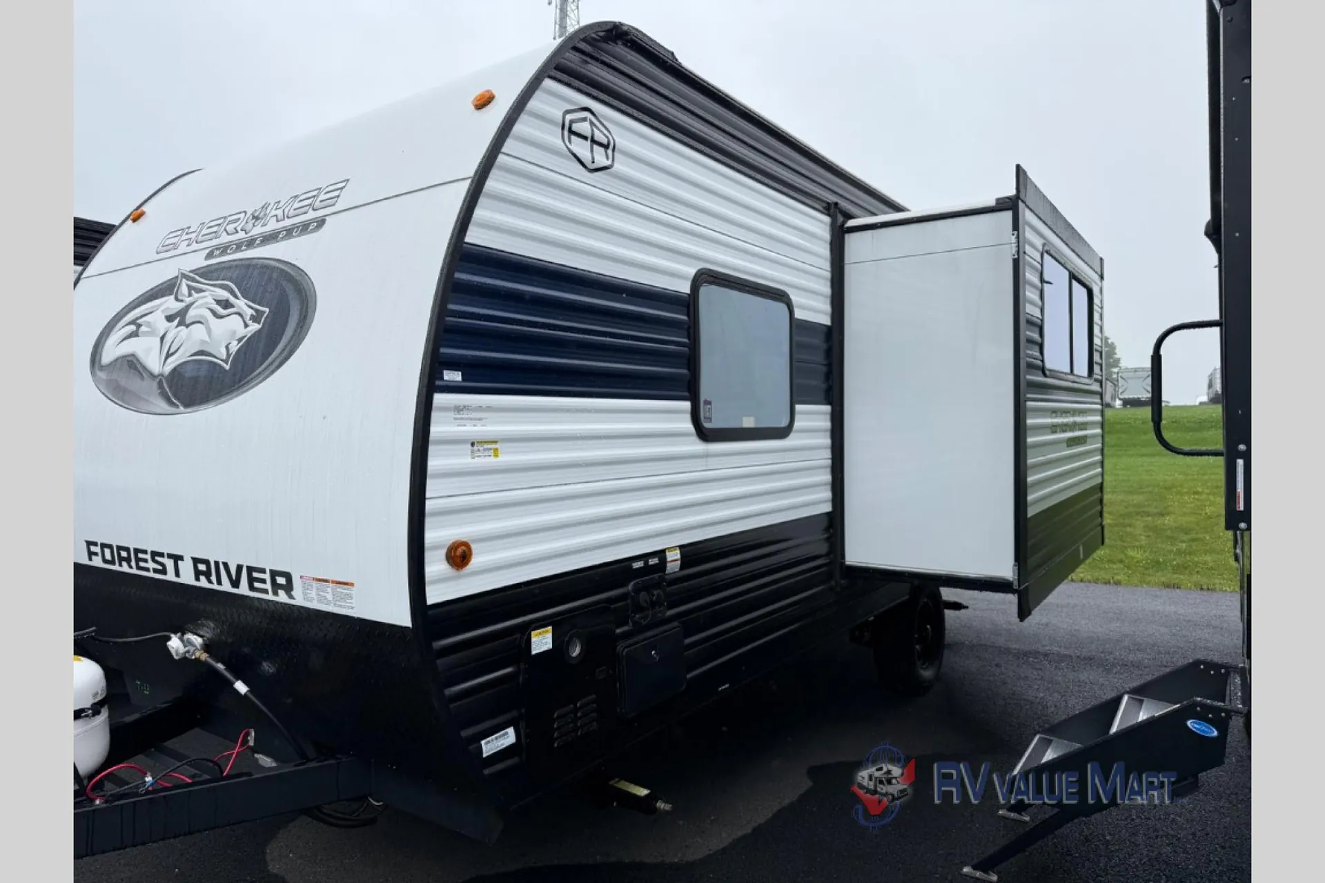 2025 Forest River Cherokee Wolf Pup 16KHW - Photo 4