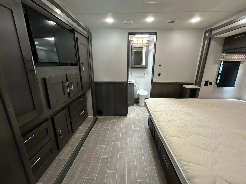 2023 Forest River Georgetown 5 Series GT5 36B5, Photos photo 32