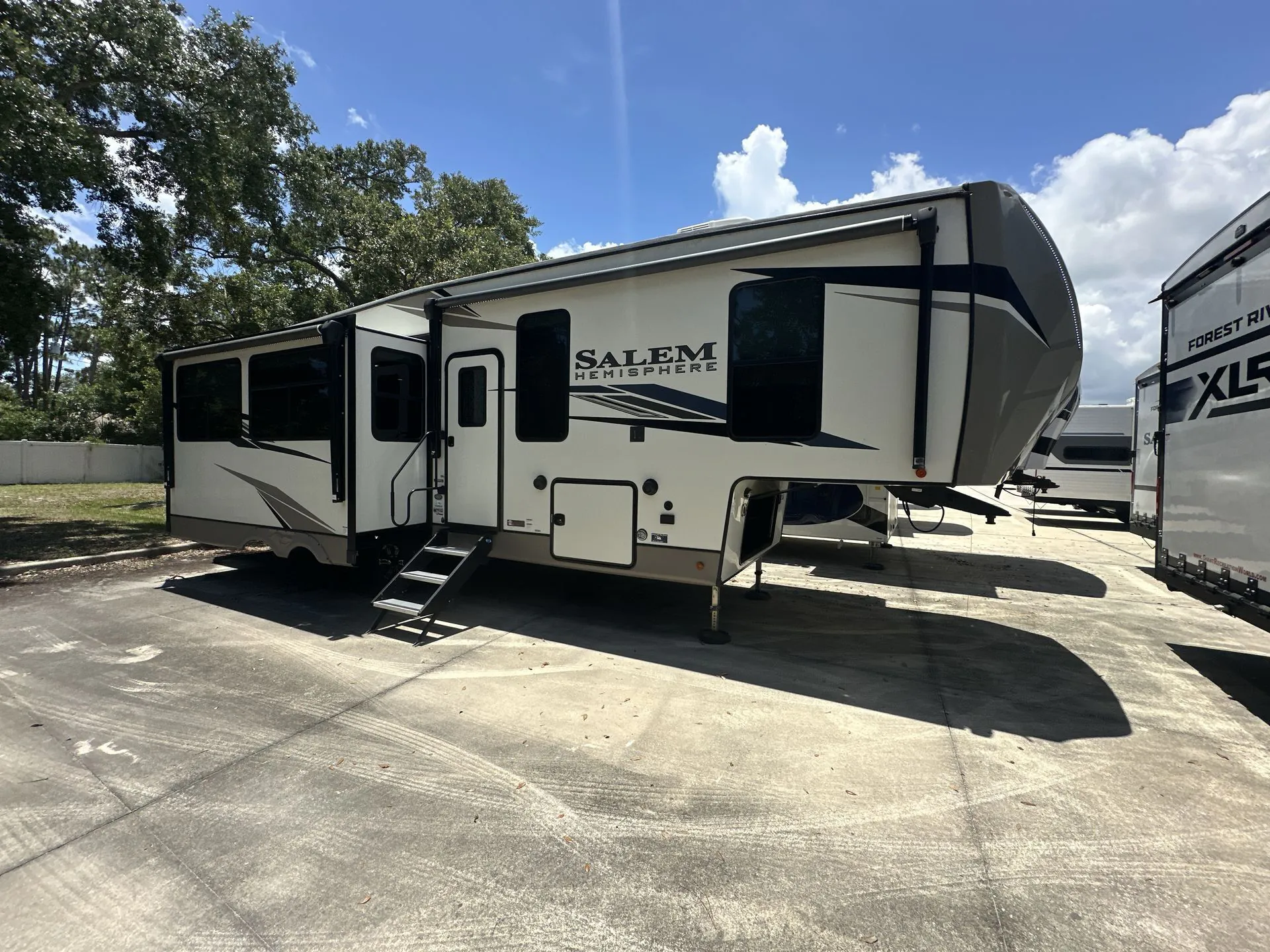 2023 Forest River Salem Hemisphere 291RL — Photo 6