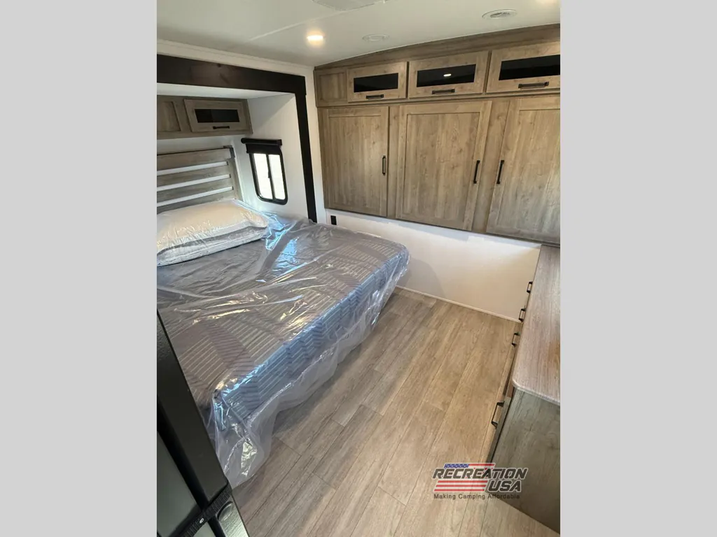 2026 Forest River Solaire 3380RLBT, Photos photo 18