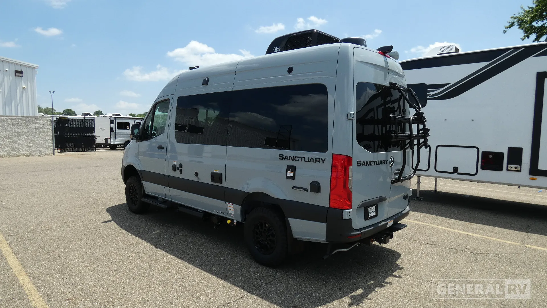 2027 Thor Motor Coach Sanctuary 19A - Photo 4