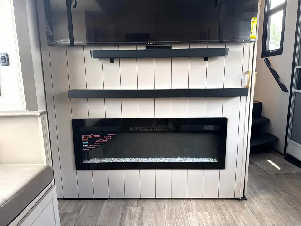 2027 Jayco North Point 391TBBH, Photos photo 10