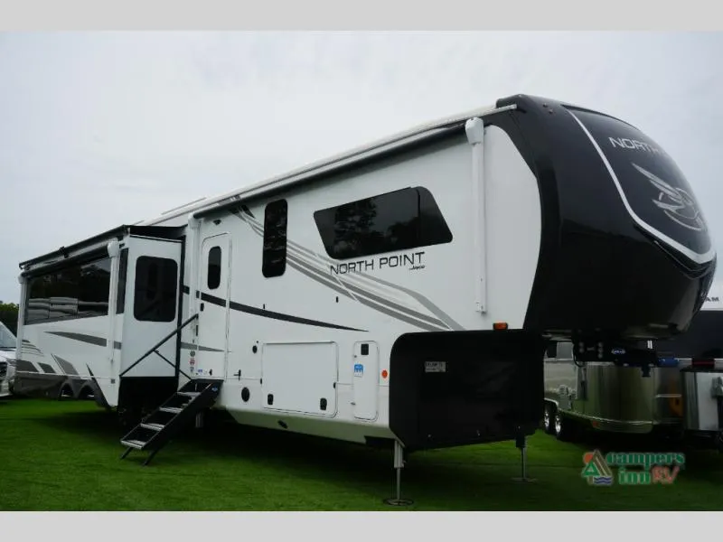 2025 Jayco North Point 381CKRE - Photo 2