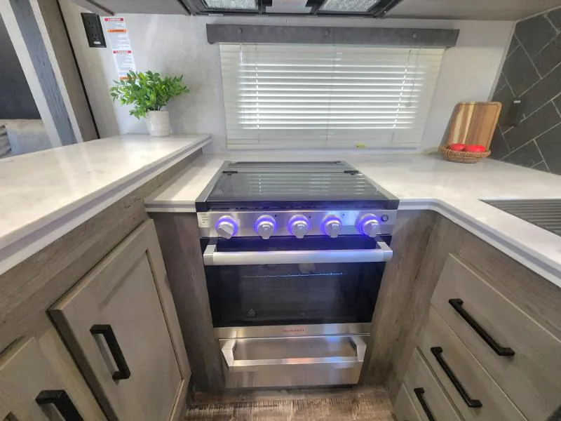 2021 Keystone Raptor 429, Photos photo 28