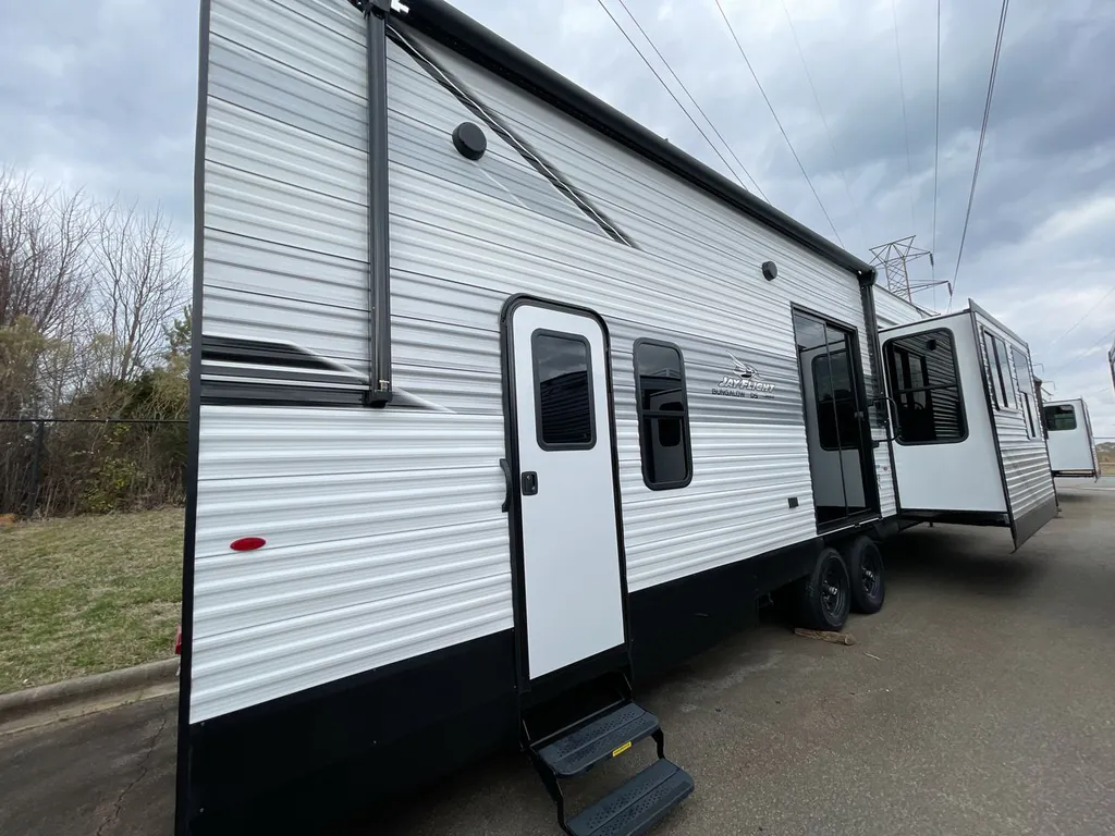2026 Jayco Jay Flight Bungalow 404LOFT DS, Photos photo 9