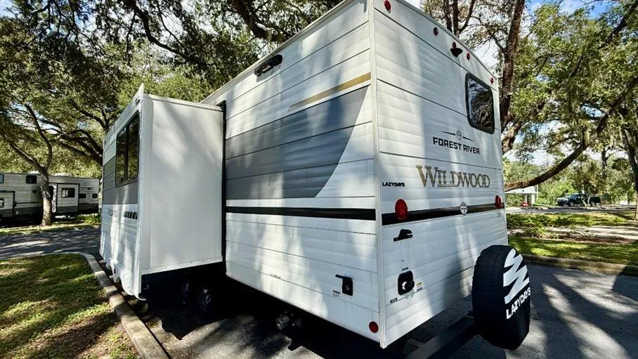 2026 Forest River Wildwood X-Lite 26ICE — Photo 5