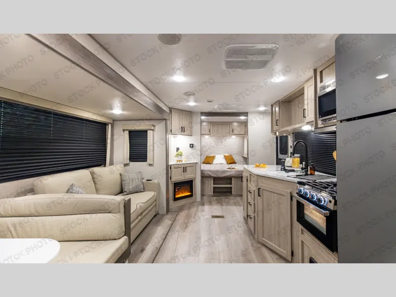2026 Coachmen Catalina Legacy Edition 243RBS - Photo 3