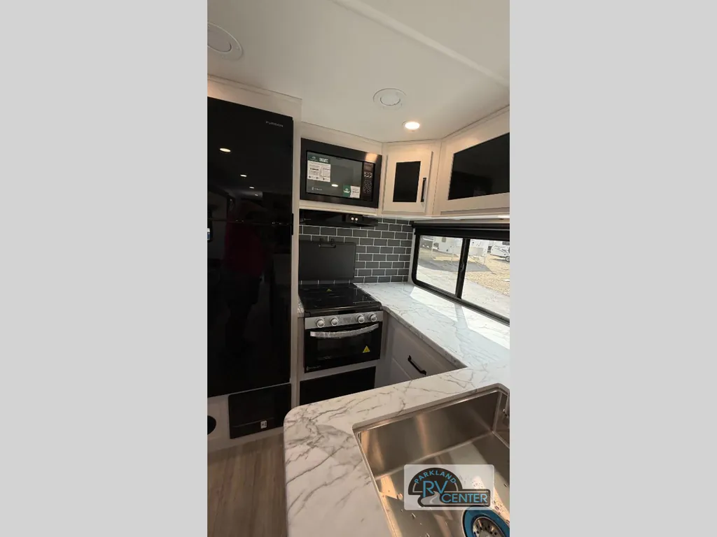 2027 Forest River Solaire 3060RKTS, Photos photo 35