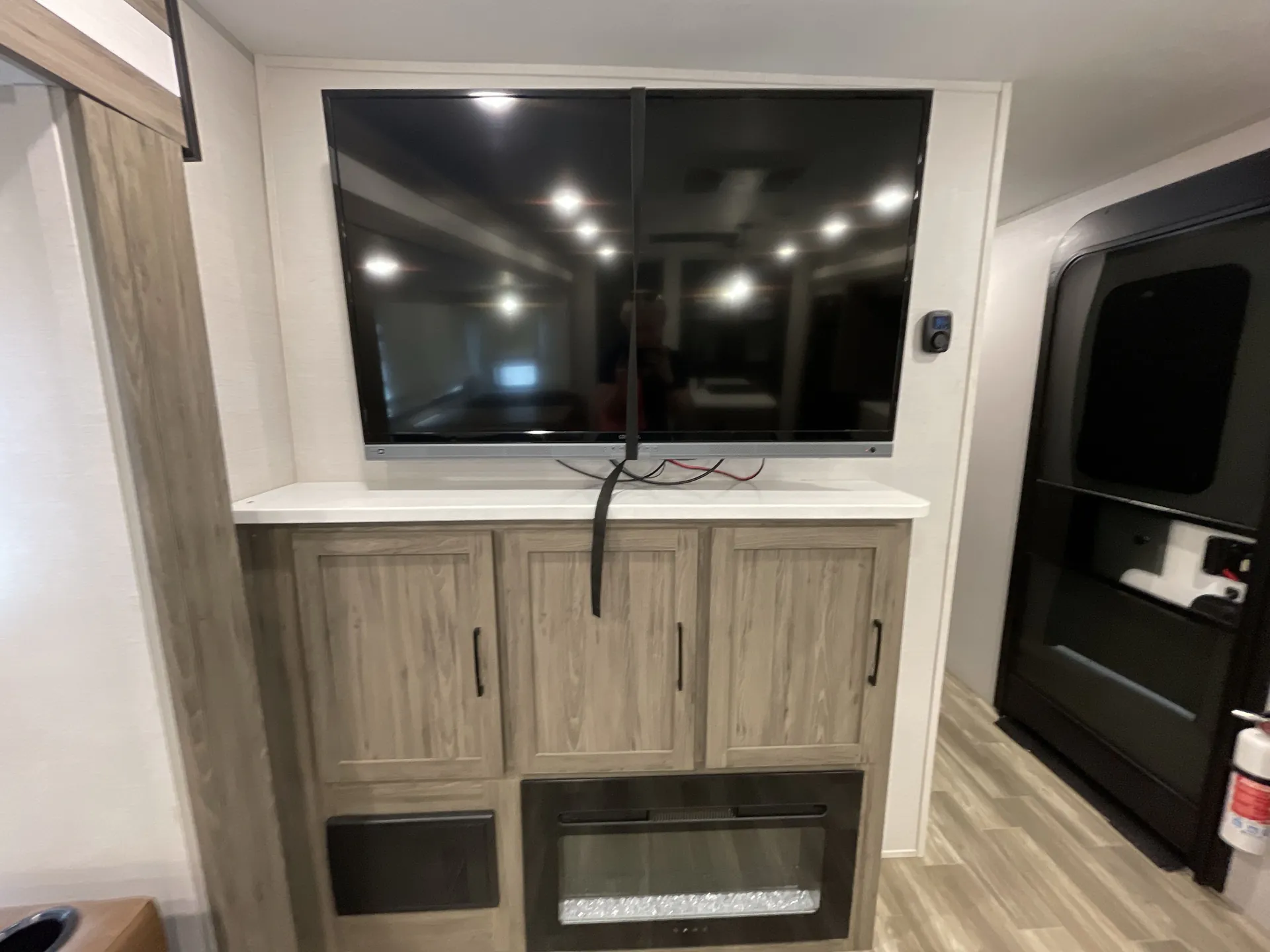 2024 Forest River Vibe 34BH — backside