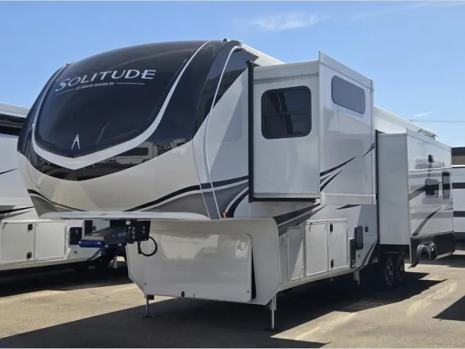 2026 Grand Design Solitude 370DV - Photo 4