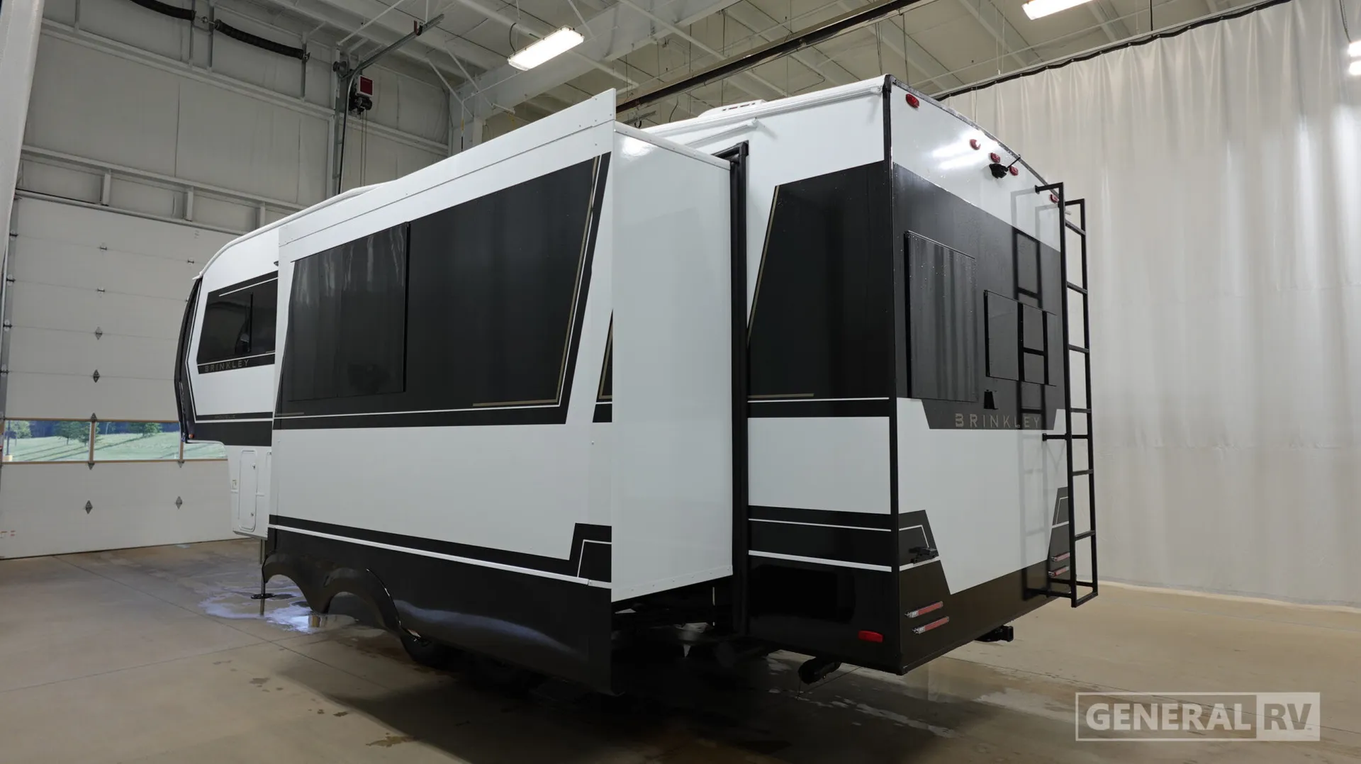 2027 Brinkley Model Z 2680 - Photo 4